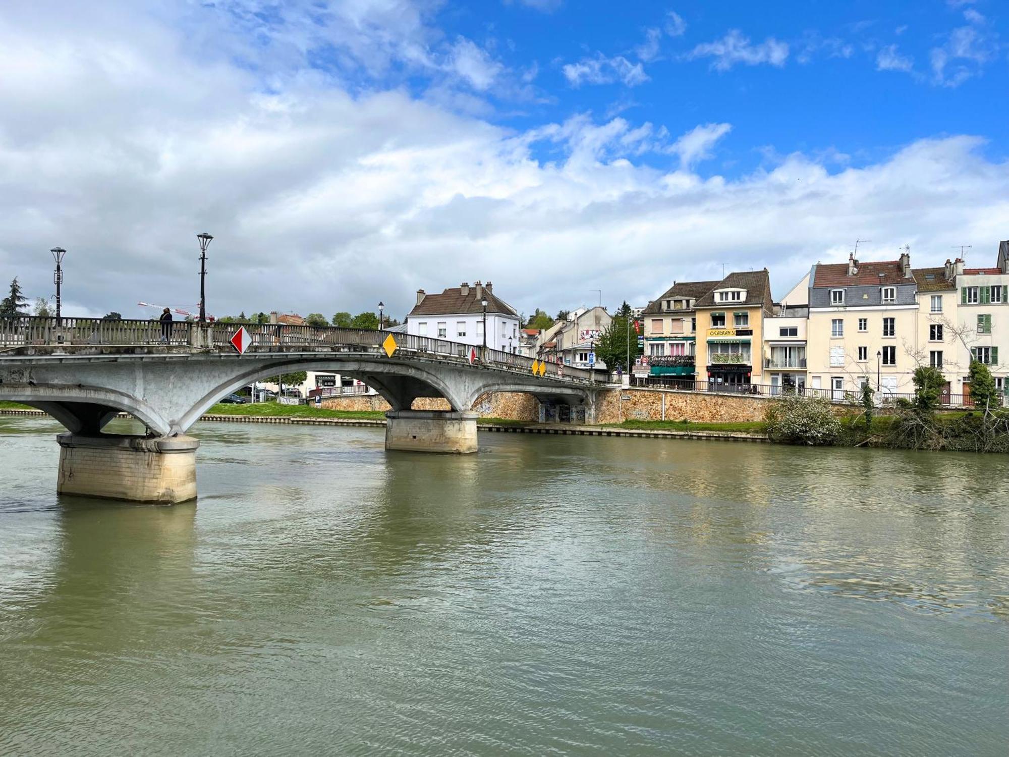 Sweethost - La Zen Room - Studio Proche Gare & Disneyland Lagny Exterior foto